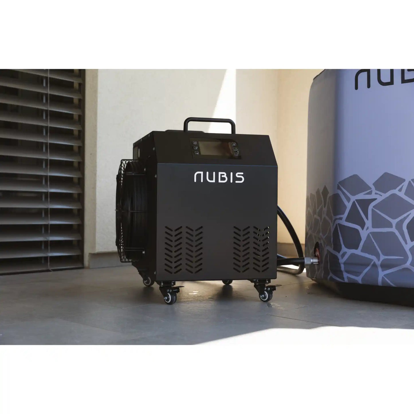 Black chiller with Nubis branding