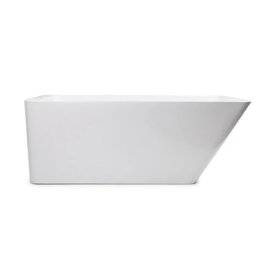 White freestanding ice bath on a white background